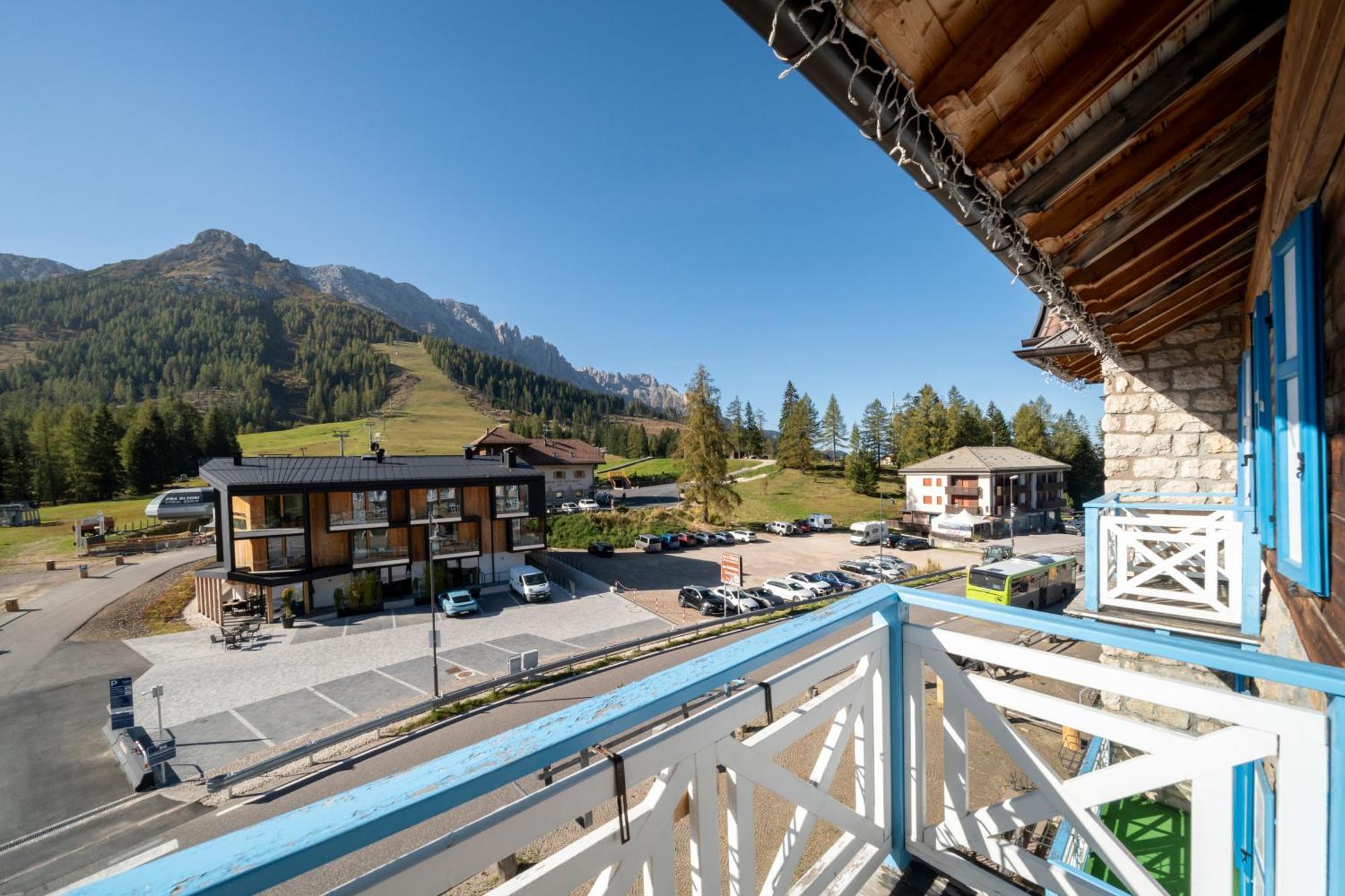 Hotel Savoy Vigo di Fassa Exterior foto